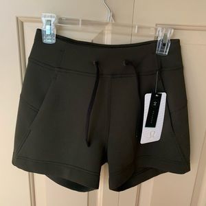 Lululemon In-Form Short